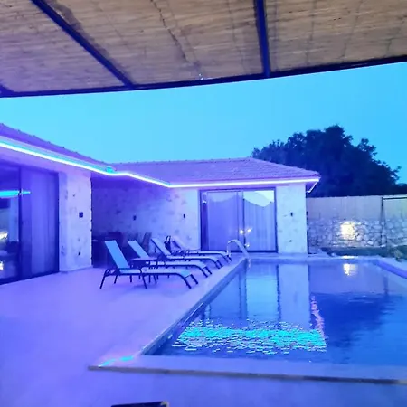 فيلة Villa Velsem *